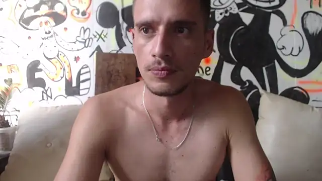 roystonee01 online show from 9, 11, 2025