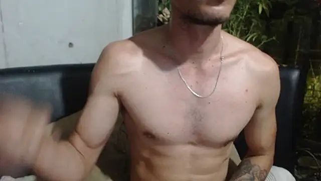 roystonee01 online show from 15, 11, 2025