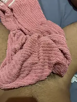 Snapshot of E_Himeros chatting on 17, 12, 2024 E Himeros online show from 17, 12, 2024