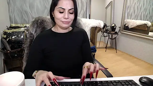 Sara Poison online show from 5, 2, 2026