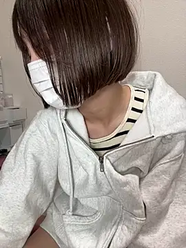 Snapshot of -x_MIU_x chatting on 19, 1, 2025 -x MIU x online show from 19, 1, 2025