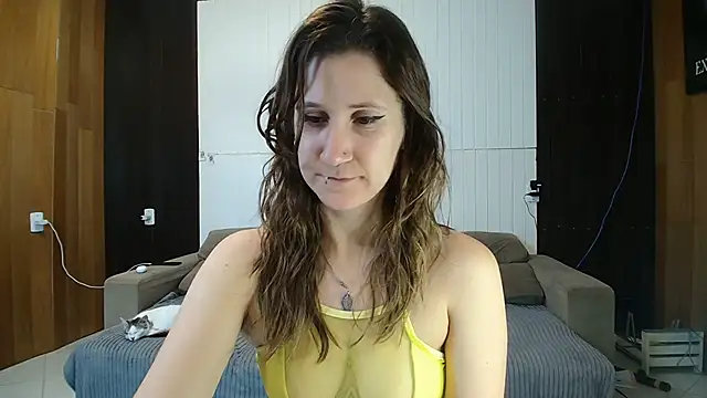 Snapshot of Khalee_si chatting on 19, 10, 2025 Khalee si online show from 19, 10, 2025