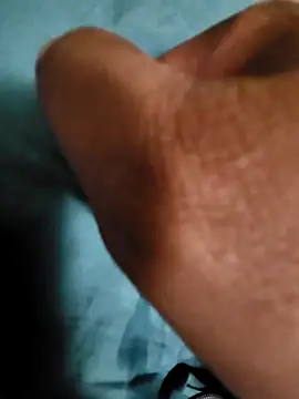 xxxlhung4uxxx online show from 13, 9, 2025