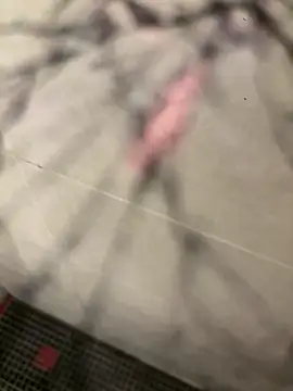 lescro95  online show from 15, 2, 2026