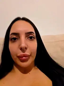 TiffanyPeretz online show from 18, 11, 2025