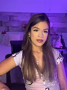 Snapshot of Alisha-Bond chatting on 20, 12, 2024 Alisha-Bond online show from 20, 12, 2024