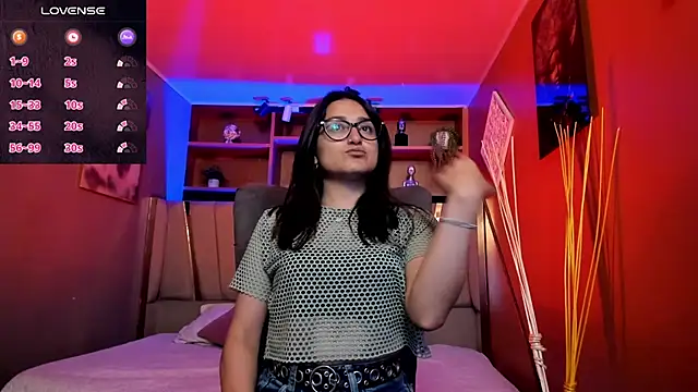 Lucy Williiams online show from 10, 11, 2025