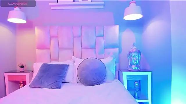 Lucy Williiams online show from 4, 2, 2026