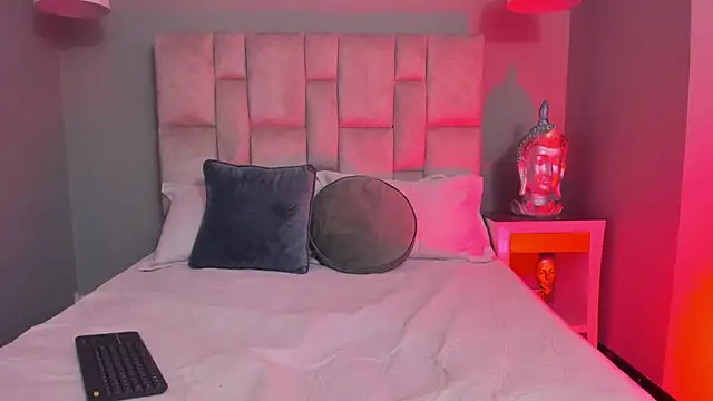 Lucy Williiams online show from 20, 2, 2026