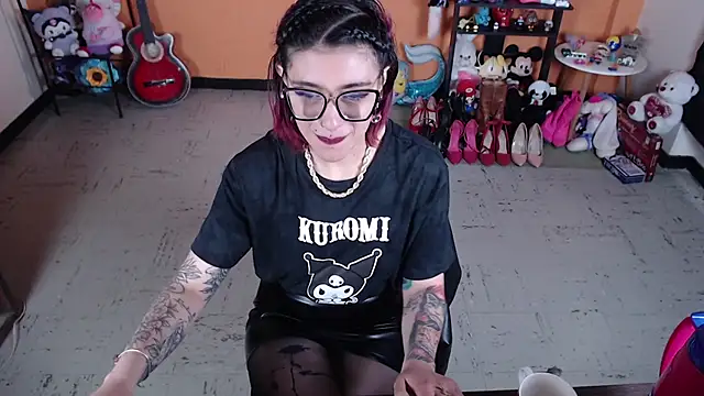 MissMiia2 online show from 22, 1, 2025