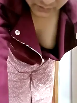 Indianhyna online show from 20, 12, 2024