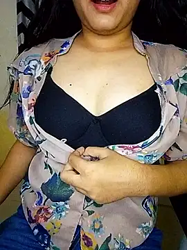 Indianhyna online show from 10, 9, 2025