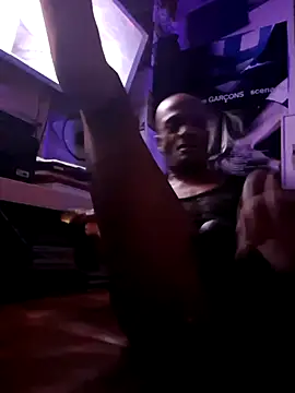 Snapshot of dreski86 chatting on 8, 10, 2025 dreski86 online show from 8, 10, 2025