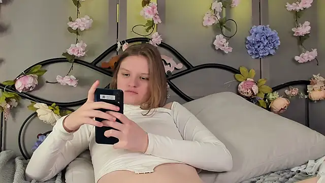 LilianSwall online show from 1, 12, 2024