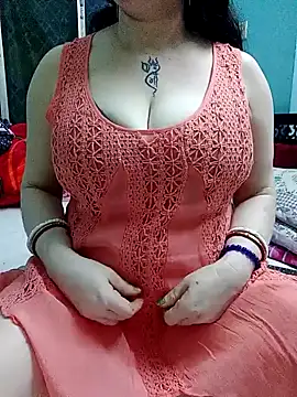 Snapshot of Raja_Ranii chatting on 11, 12, 2024 Raja Ranii online show from 11, 12, 2024