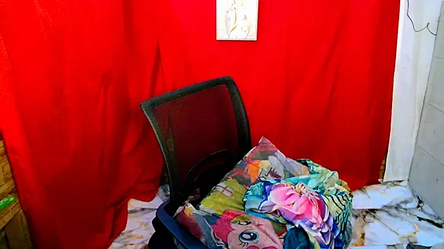Snapshot of UrAmazingCassy chatting on 23, 10, 2025 UrAmazingCassy online show from 23, 10, 2025