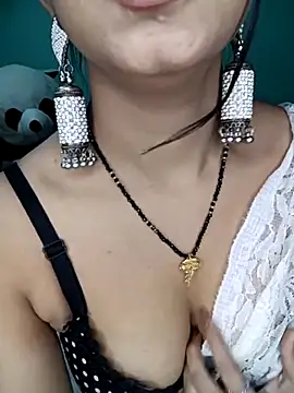 Snapshot of Diamond_queeen chatting on 16, 2, 2025 Diamond queeen online show from 16, 2, 2025