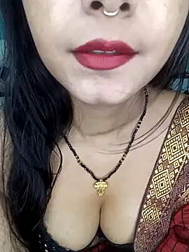 Snapshot of Diamond_queeen chatting on 2, 3, 2025 Diamond queeen online show from 2, 3, 2025