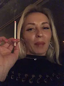 Diamond Bunny  online show from 31, 1, 2025