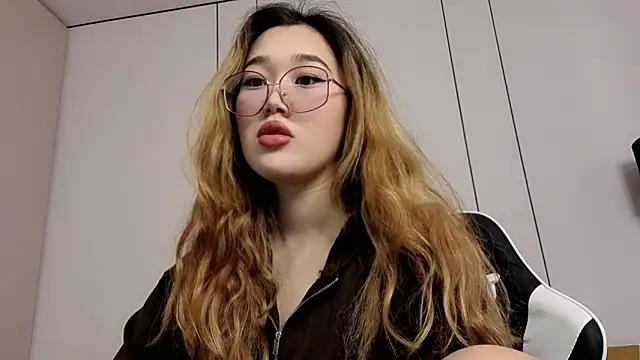 Snapshot of Jennatyan chatting on 22, 2, 2026 Jennatyan online show from 22, 2, 2026