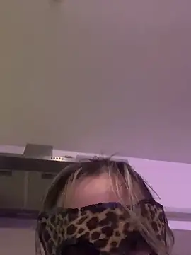 Snapshot of Lyannabuena69 chatting on 7, 2, 2025 Lyannabuena69 online show from 7, 2, 2025