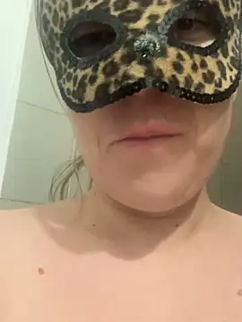 Snapshot of Lyannabuena69 chatting on 4, 3, 2025 Lyannabuena69 online show from 4, 3, 2025