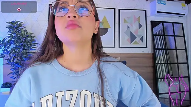 MiaKay1 online show from 10, 2, 2026