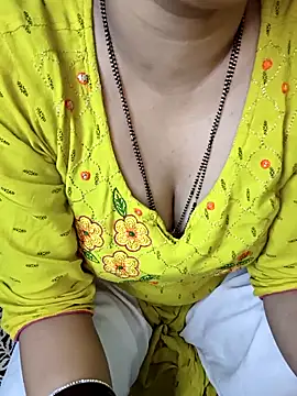 kaveerpooja947 online show from 31, 10, 2025