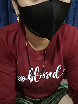 kaveerpooja947 online show from 1, 12, 2025