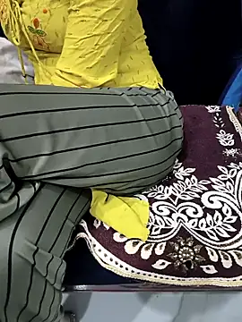 kaveerpooja947 online show from 17, 4, 2026