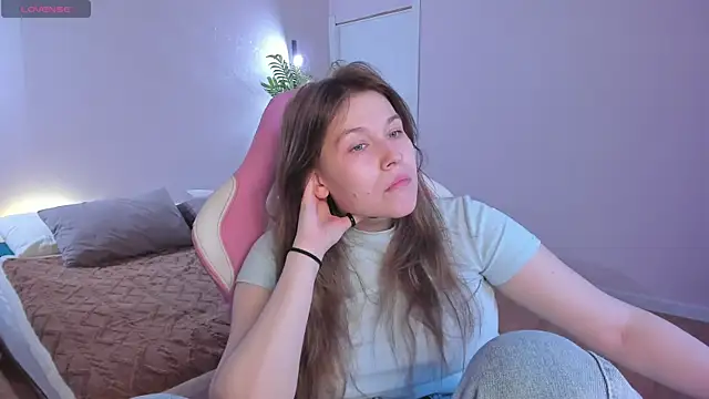 Colleen Blake online show from 3, 11, 2025