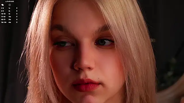 Snapshot of EdlinAlliston chatting on 6, 4, 2026 EdlinAlliston online show from 6, 4, 2026