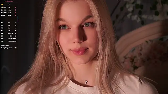 Snapshot of EdlinAlliston chatting on 11, 4, 2026 EdlinAlliston online show from 11, 4, 2026