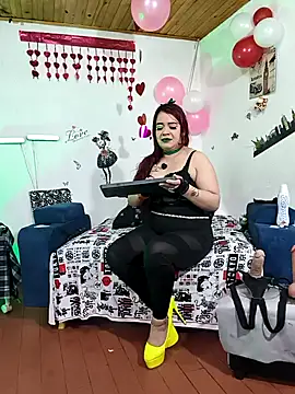 Snapshot of keila_j chatting on 8, 3, 2026 keila j online show from 8, 3, 2026