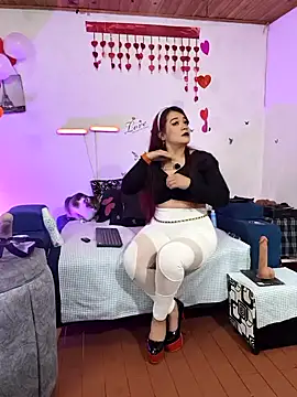 Snapshot of keila_j chatting on 23, 3, 2026 keila j online show from 23, 3, 2026