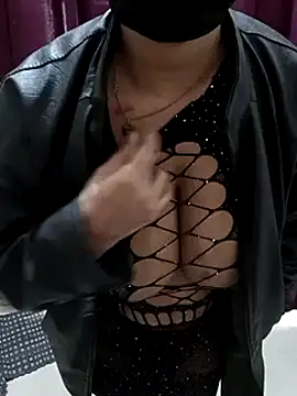 Anamika Kapoor online show from 2, 1, 2025