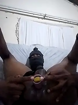 hugecrksam online show from 7, 3, 2026