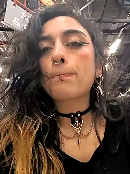 Snapshot of Lila_Desiree chatting on 11, 12, 2024 Lila Desiree online show from 11, 12, 2024