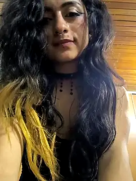 Snapshot of Lila_Desiree chatting on 4, 3, 2025 Lila Desiree online show from 4, 3, 2025