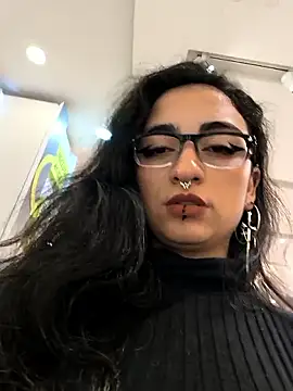 Snapshot of Lila_Desiree chatting on 10, 9, 2025 Lila Desiree online show from 10, 9, 2025