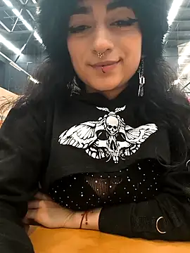 Snapshot of Lila_Desiree chatting on 21, 9, 2025 Lila Desiree online show from 21, 9, 2025