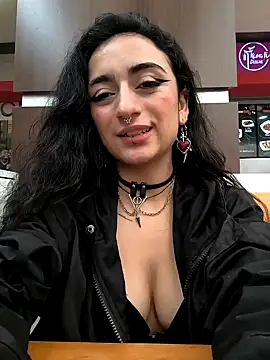 Snapshot of Lila_Desiree chatting on 27, 9, 2025 Lila Desiree online show from 27, 9, 2025