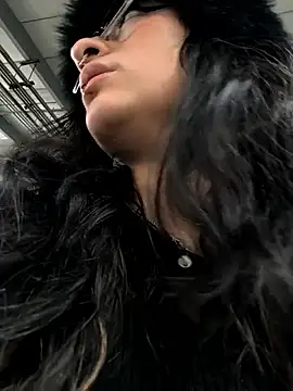 Snapshot of Lila_Desiree chatting on 7, 10, 2025 Lila Desiree online show from 7, 10, 2025