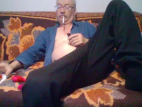 Snapshot of loverboyxxx69 chatting on 12, 2, 2025 loverboyxxx69 online show from 12, 2, 2025