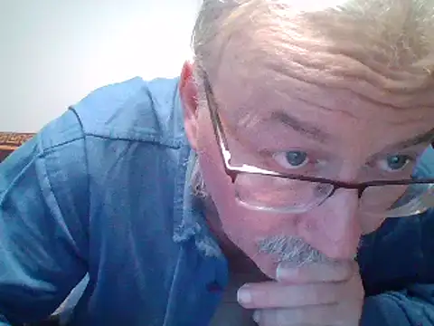 Snapshot of loverboyxxx69 chatting on 13, 2, 2025 loverboyxxx69 online show from 13, 2, 2025