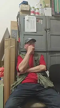 Snapshot of loverboyxxx69 chatting on 9, 10, 2025 loverboyxxx69 online show from 9, 10, 2025