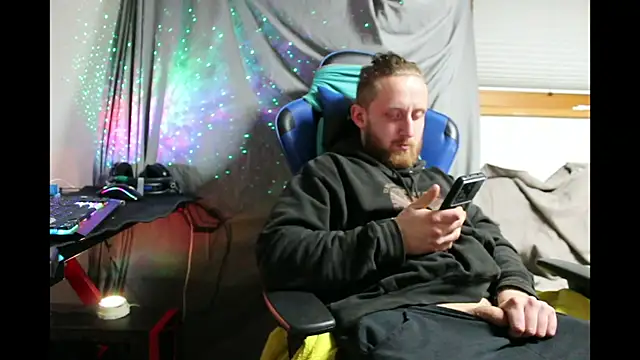 Snapshot of DrownMentallyyy chatting on 7, 1, 2025 DrownMentallyyy online show from 7, 1, 2025