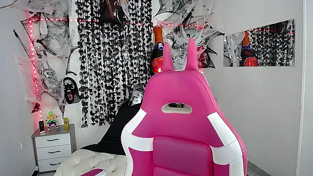 Leonard Price online show from 16, 10, 2025