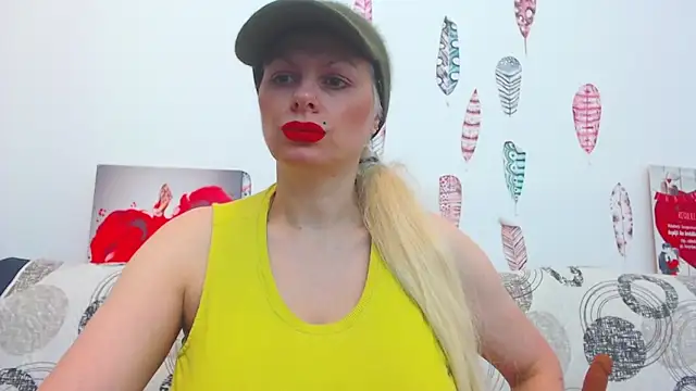 ForeverBarbie  online show from 15, 12, 2025