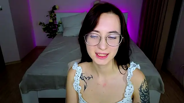 Dark Lola  online show from 17, 1, 2025
